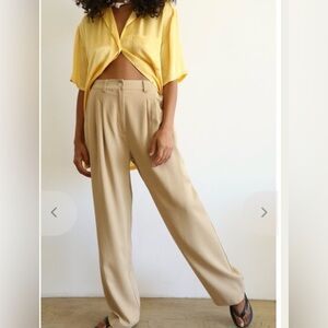 Donni Pleated Trousers in Sand Medium